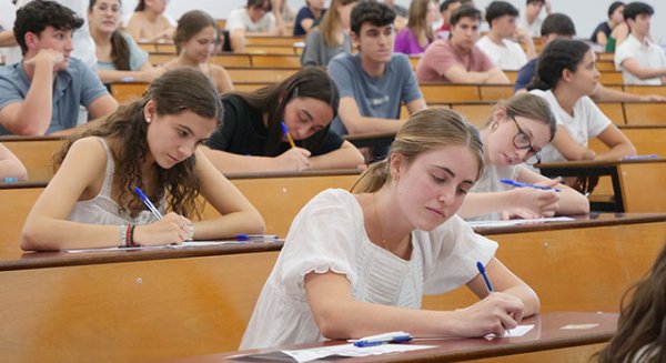 El 92,56% del alumnado de Málaga supera las pruebas de acceso a la Universidad