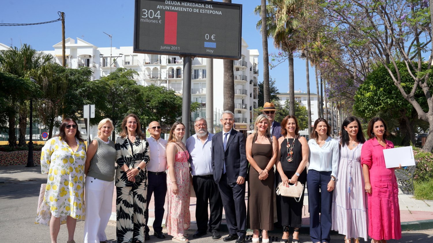 El Ayuntamiento logra la ‘deuda cero’ tras pagar 300 millones de euros y realiza la mayor bajada de impuestos de la historia de Estepona