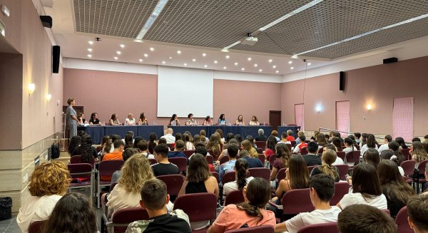 La Diputación financia un proyecto para fomentar el autoempleo entre las mujeres jóvenes de los municipios del interior