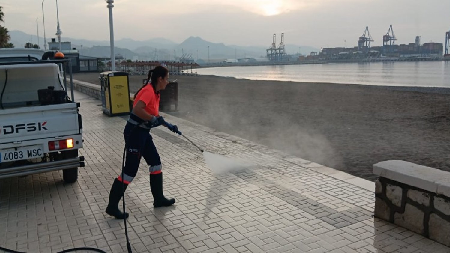 Limasam convoca el proceso de selección para la ampliación de la bolsa de trabajo temporal con 350 plazas de operario de limpieza