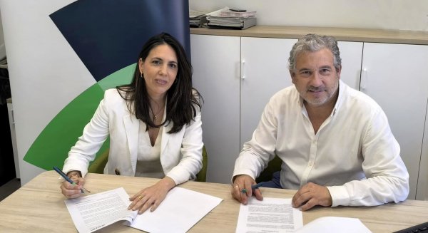 Unicaja facilita a los empresarios de Nerja servicios financieros adaptados a sus necesidades 