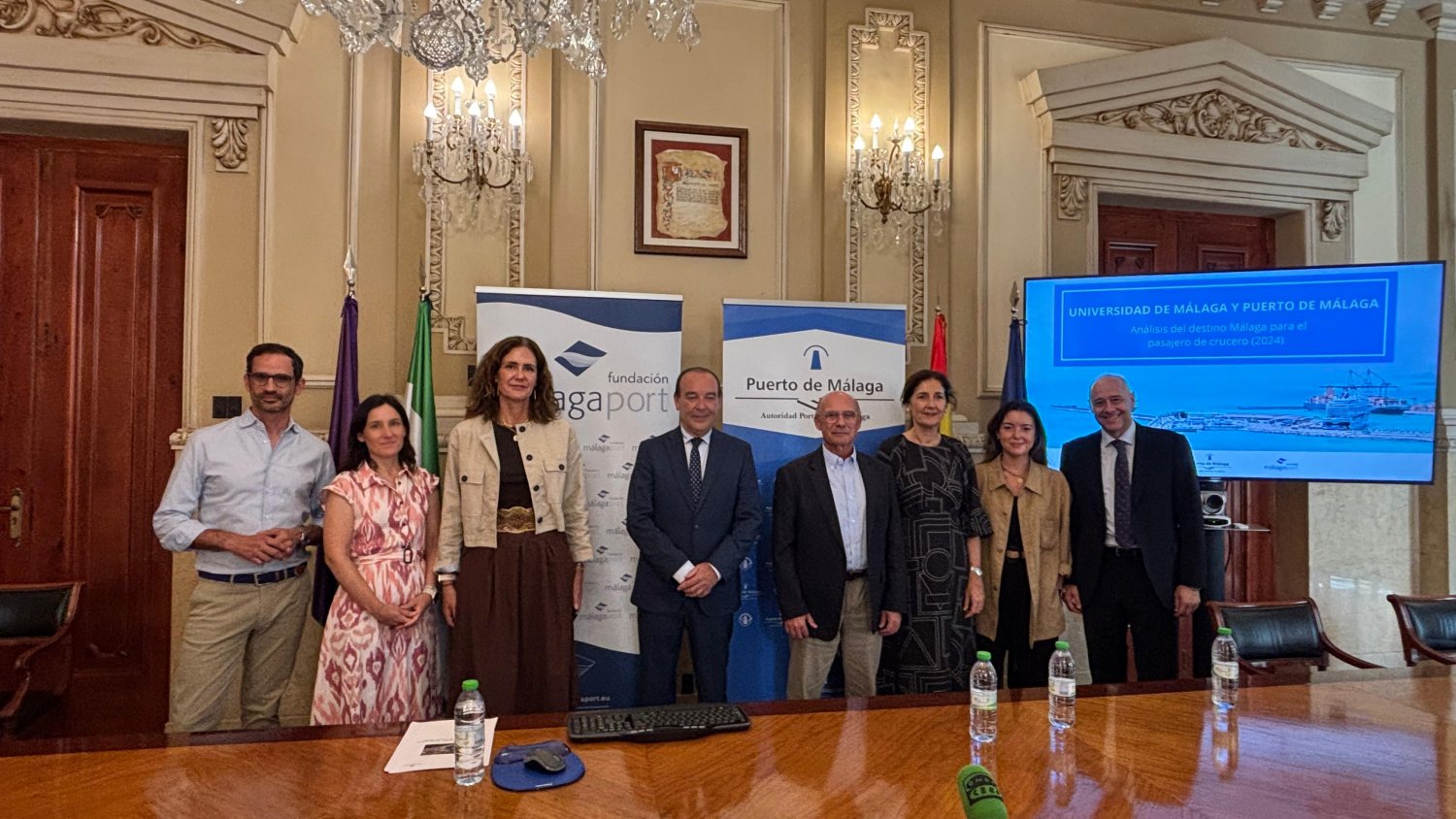 El Puerto de Málaga y la UMA presentan un estudio que sitúa a la  ciudad como destino de cruceros altamente valorado 