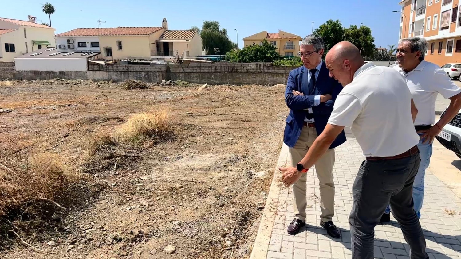 Rincón de la Victoria habilita una nueva zona de aparcamiento público con capacidad para 200 vehículos en el centro de Torre de Benagalbón