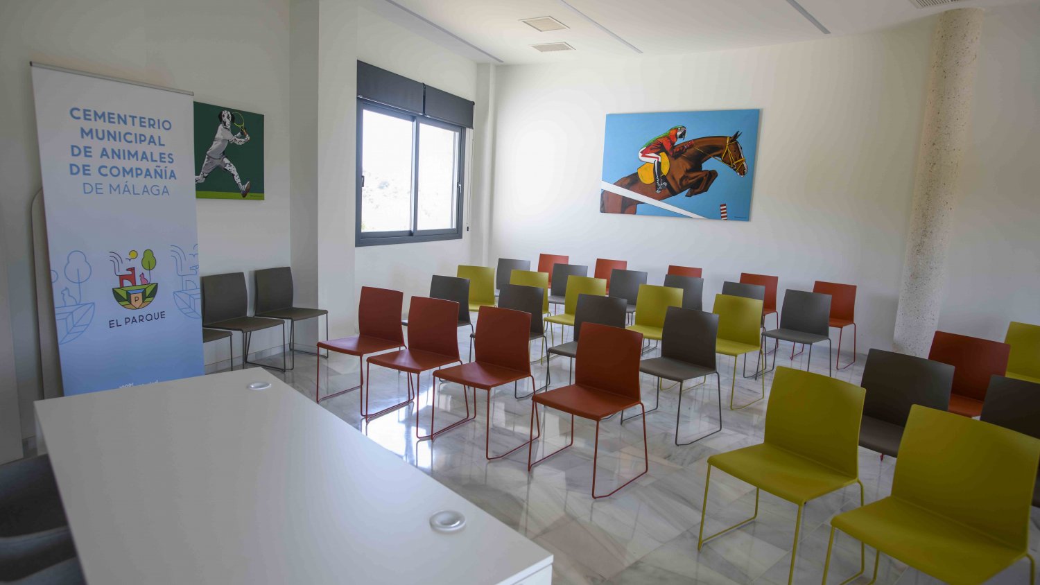 El cementerio municipal de animales de compañía de Málaga realiza 320 servicios en su primer año