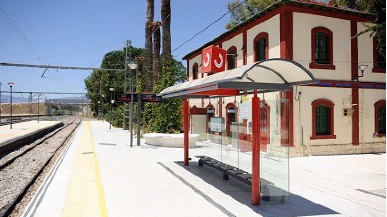 Adif adjudica obras de mejora de la infraestructura ferroviaria en las estaciones de Pizarra y Aljaima
