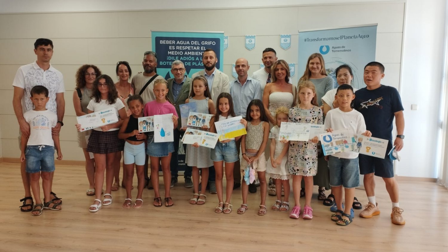 Aguas de Torremolinos y el Ayuntamiento entregan los premios al Mejor Dibujo y Mejor Eslogan sobre el buen uso del agua