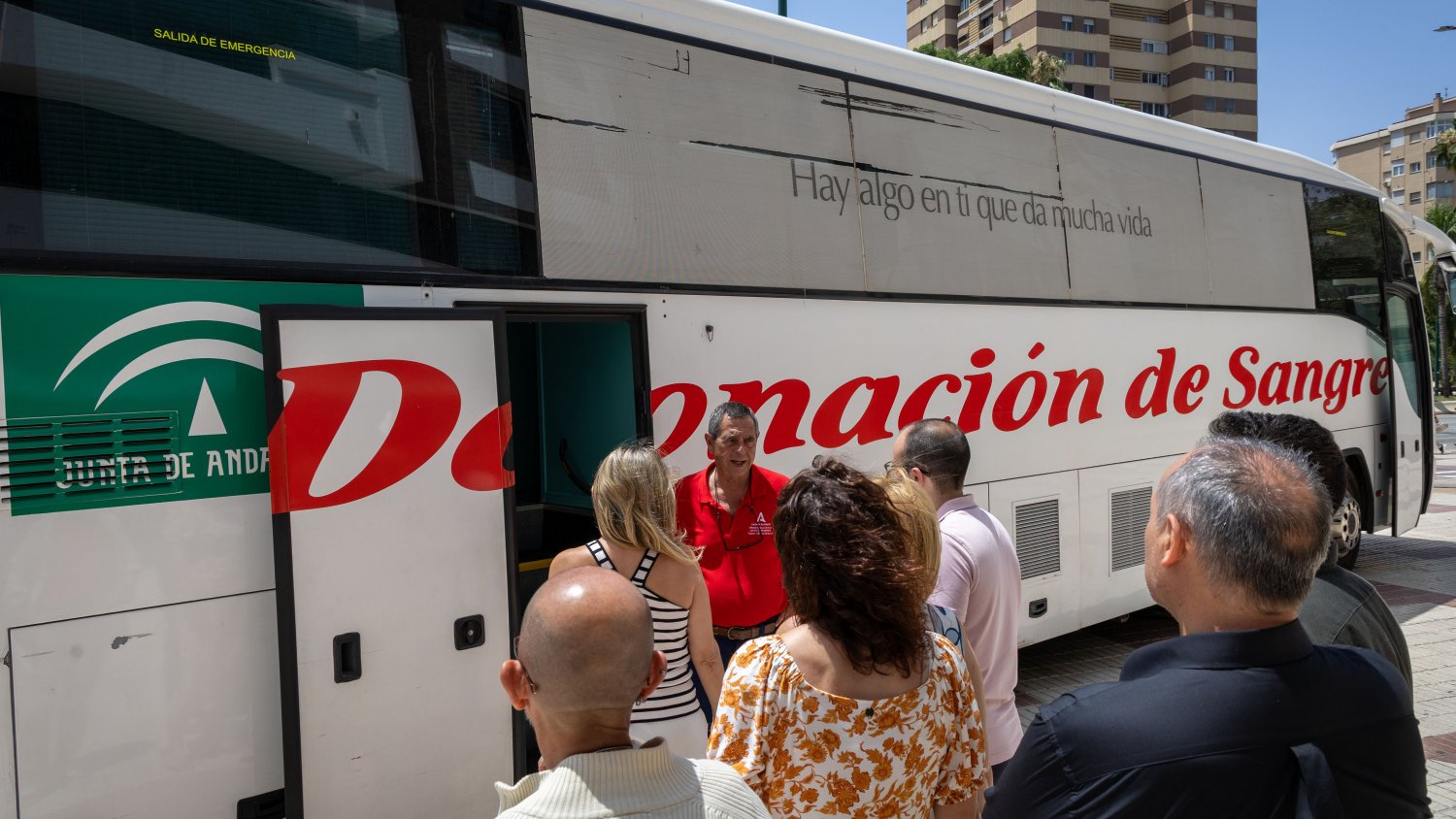 Los trabajadores de Unicaja muestran su lado más solidario y participan un año más en una  campaña de donación de sangre