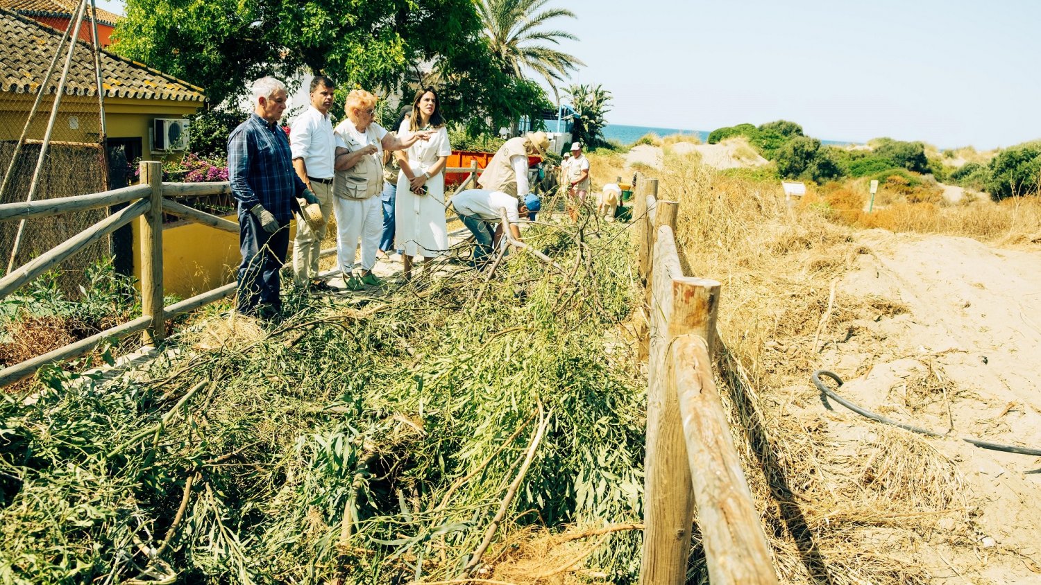 El Ayuntamiento impulsa labores de conservación en la Reserva Ecológica Dunas de Marbella