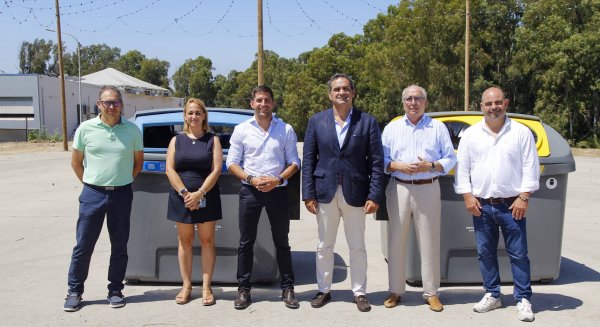 Comienza la distribución de los 600 nuevos contenedores de envases ligeros y papel-cartón por la Costa del Sol