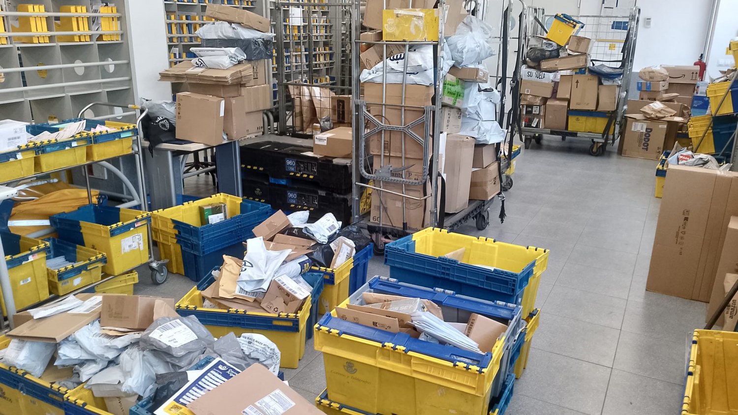CCOO denuncia el colapso de Correos en Málaga capital con más de 75.000 envíos acumulados sin repartir