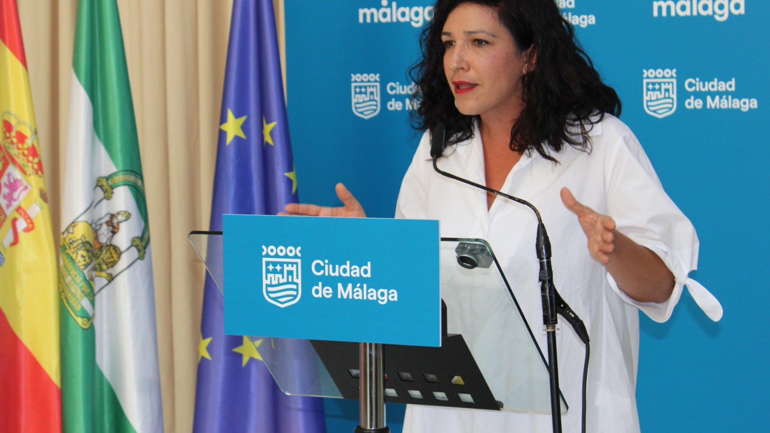 Morillas acusa al PP de no ejecutar ninguno de los 5.000 aparcamientos disuasorios prometidos en Málaga