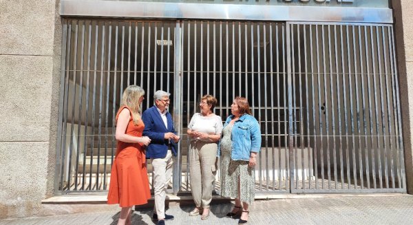 El PSOE denuncia el cierre de camas en el Materno Infantil de Málaga mientras 10.400 niños esperan cirugía