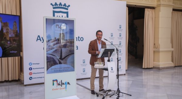 El Área de Turismo anuncia que distribuirá en los alojamientos 25.000 displays con información accesible por Qr