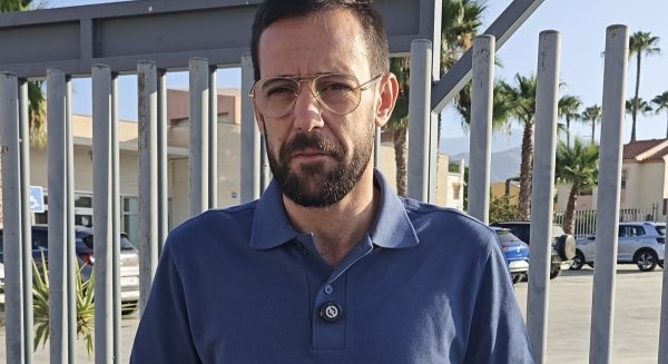 El PSOE de Vélez-Málaga denuncia el retraso en cubrir la baja de psicólogas del CAIT tras tres meses de espera