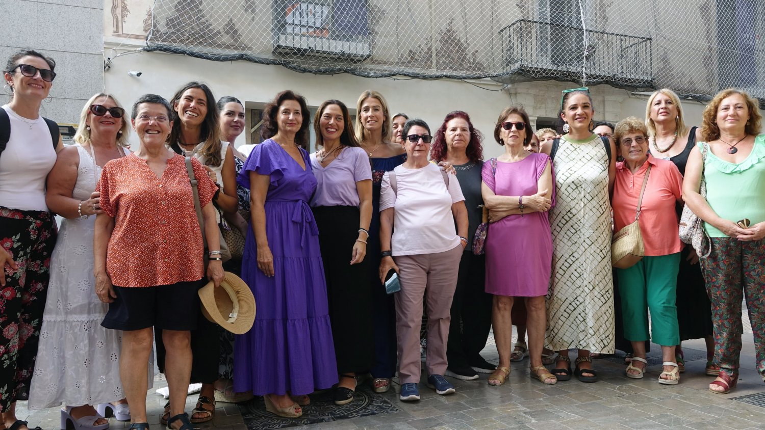 El PSOE denuncia el cierre del Servicio Provincial de la Mujer en el Palacio de Valdeflores como “cerrojazo a las políticas de igualdad”