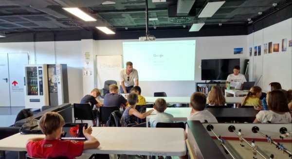 El Centro Municipal Juvenil de Rincón de la Victoria inicia hoy los Campamentos Digitales con más de medio centenar de participantes