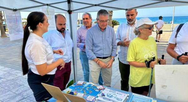 Rincón de la Victoria acoge una campaña de educación ambiental con talleres para fomentar el reciclaje de envases y proteger el litoral