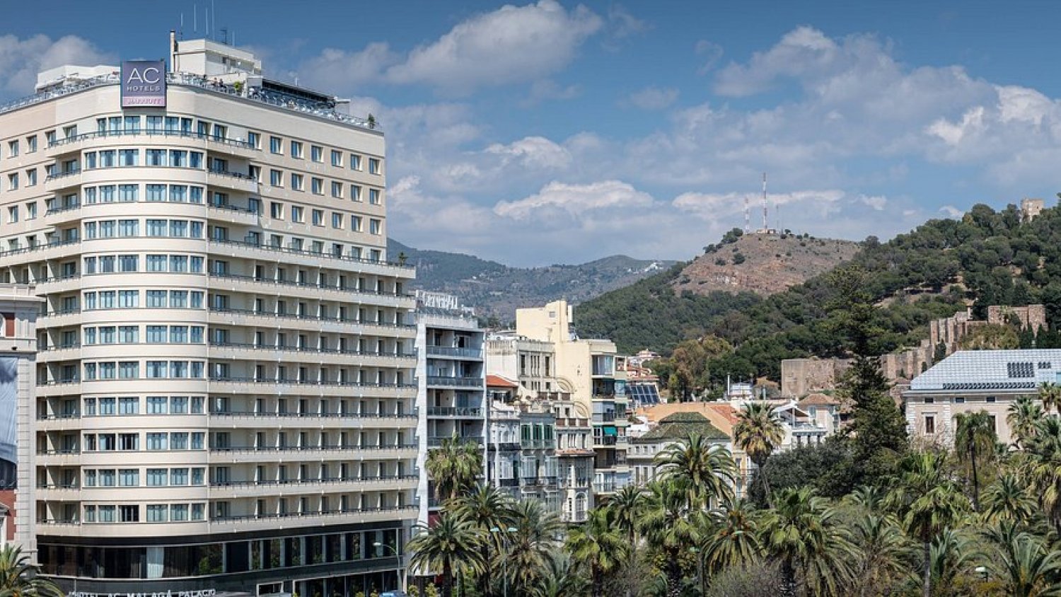 Estados Unidos se convierte en el segundo mercado internacional en pernoctaciones en el mes de junio en Málaga