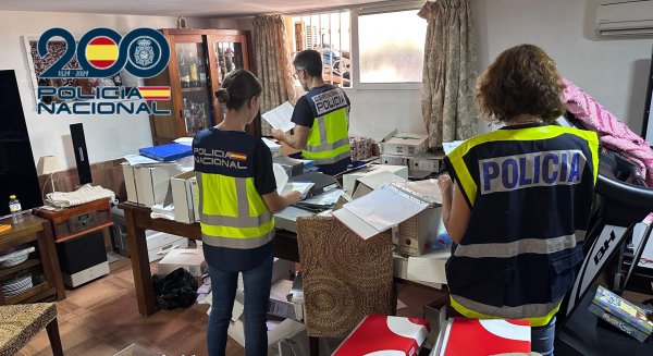Un detenido en Vélez-Málaga por su presunta implicación en una estafa en masa de más de 5.000.000 de euros