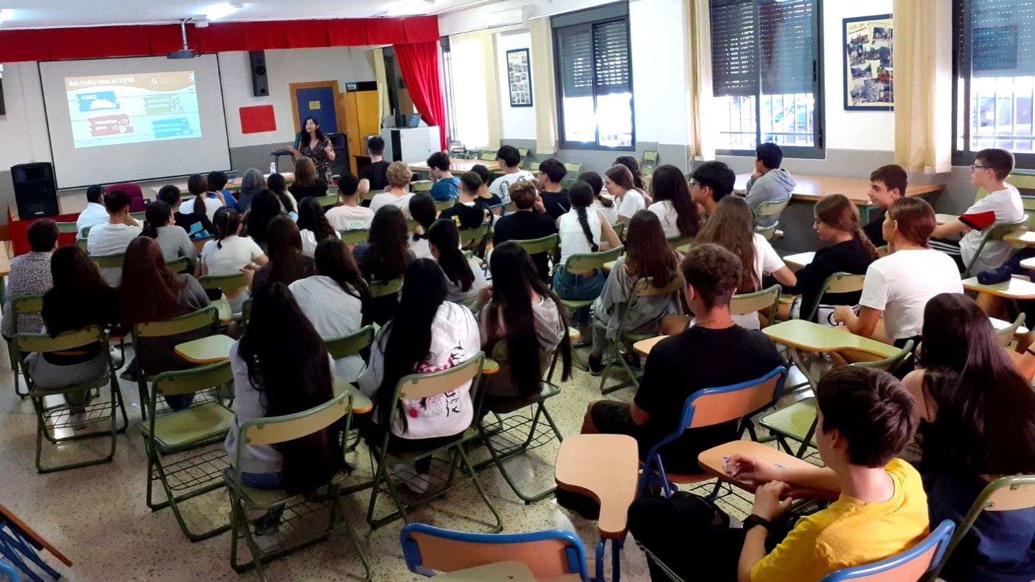 La Junta acerca los beneficios de una dieta saludable a más de 2.000 estudiantes andaluces a través de la iniciativa 'Aula Mediterránea'