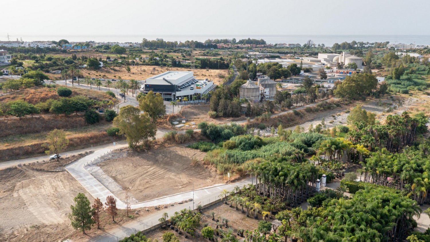 Estepona abre al tráfico un nuevo paso sobre el río Guadalmansa para conectar Cancelada con varias urbanizaciones del extrarradio