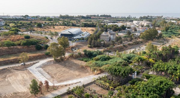 Estepona abre al tráfico un nuevo paso sobre el río Guadalmansa para conectar Cancelada con varias urbanizaciones del extrarradio