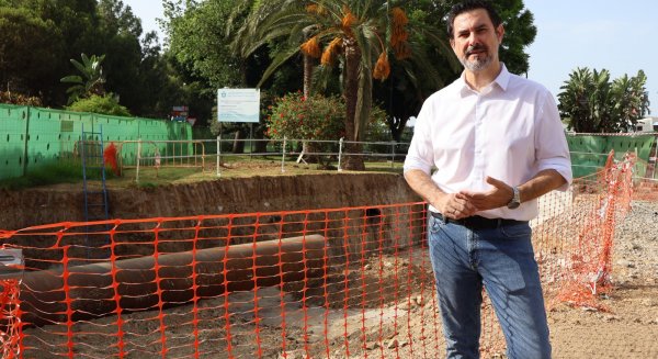 El Ayuntamiento de Mijas mejora la red de saneamiento y pluviales de varias calles de Las Lagunas con una inversión de más de un millón 
