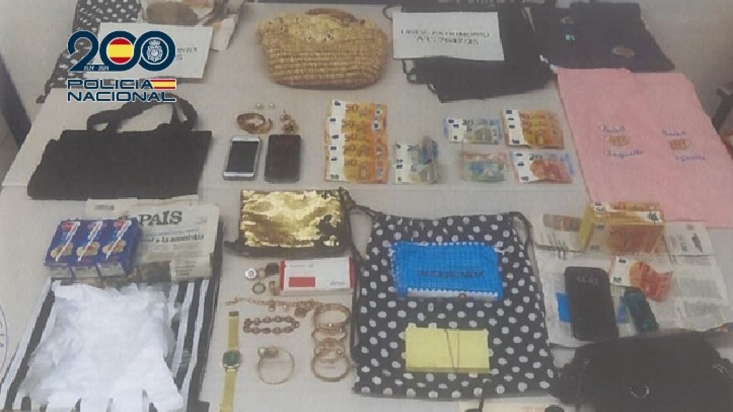 Tres personas identificadas y detenidas en Estepona por pertenecer a un grupo criminal dedicado al timo de 'la estampita'