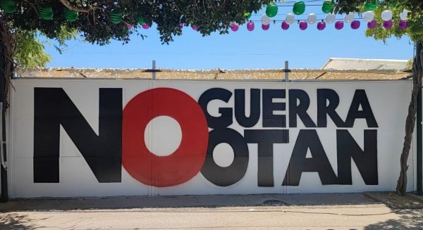 Morillas denuncia la 'censura' del PP en la Feria de Málaga por obligar a borrar un mural pacifista en la caseta 'Rincón Cubano' del PCE