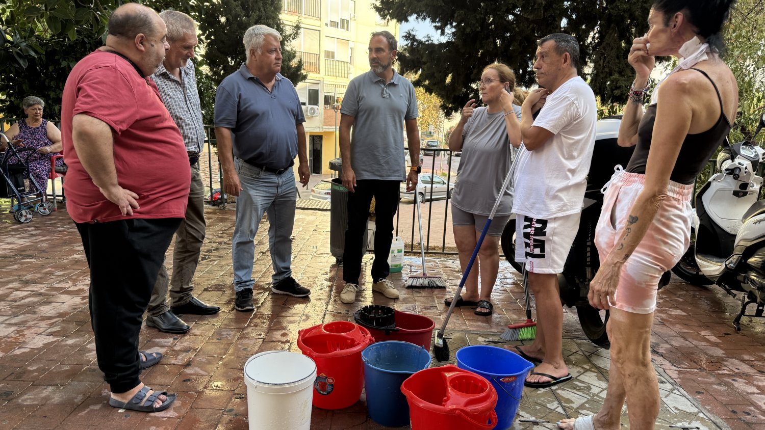 Pérez denuncia que De la Torre 'da la espalda' en limpieza y servicios a los barrios trabajadores de la ciudad