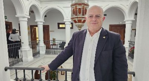 Cuevas (Vox): “Si el Gobierno socialista es tan eficaz para multar, que lo sea también para invertir en Mijas”