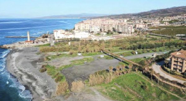 Licitada en 2,1 millones la pasarela sobre el Río Torrox de la Senda Litoral  