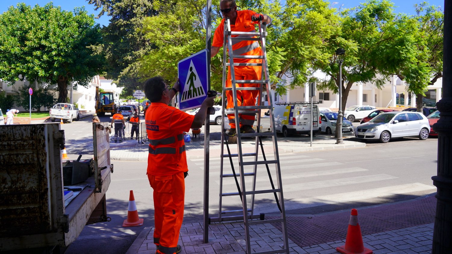 El Ayuntamiento de Estepona crea una ‘Brigada de Barrios’ para mejorar y reforzar el mantenimiento de los mismos