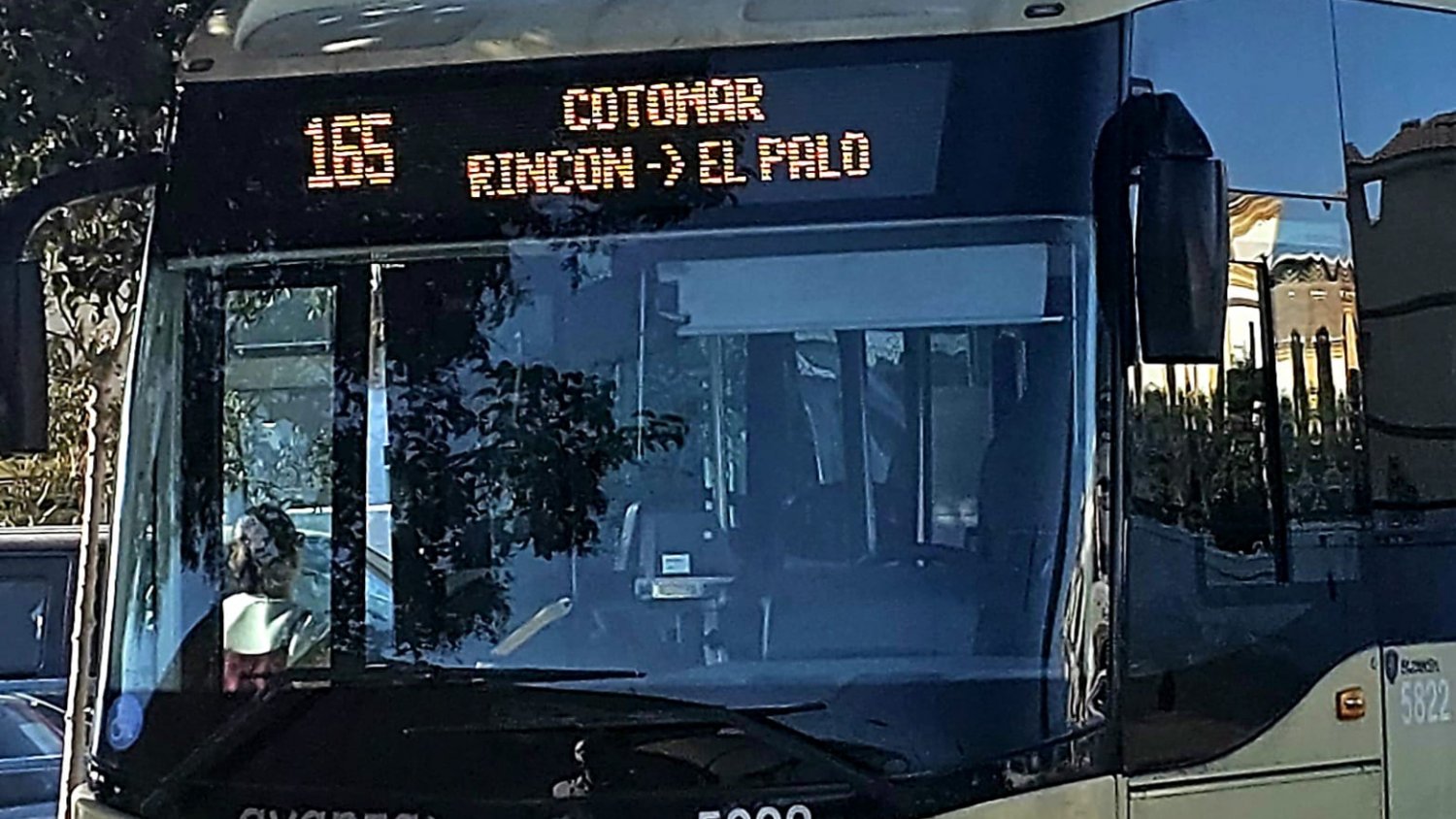 El Ayuntamiento y CTMAM activan una nueva línea circular exprés de hora punta entre Rincón de la Victoria y El Palo