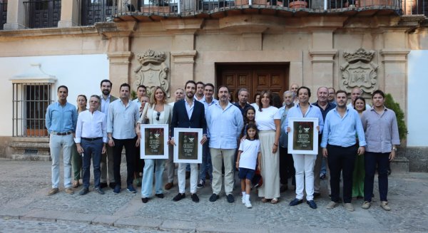 Turismo de Ronda premia la decoración de las casetas de la Feria para incentivar el ambiente