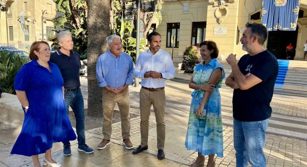 Pérez alerta del grave déficit de policía local y bomberos: 'Málaga no cumple con las ratios mínimos exigidos para una gran ciudad'