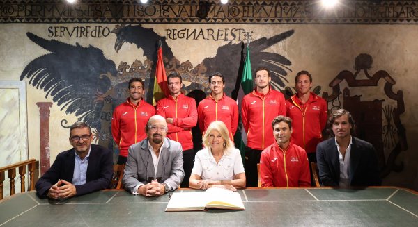 La alcaldesa recibe en el Ayuntamiento al equipo español de la Copa Davis y agradece “la confianza que la RFET ha depositado nuevamente en Marbella'
