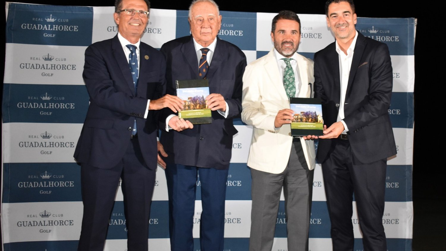 El Real Guadalhorce Club de Golf ha presentado el libro de la Historia del Club
