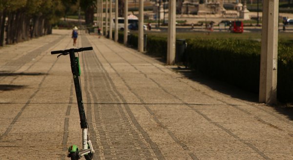 Alhaurín el Grande aprueba la nueva ordenanza de tráfico que regula el uso de patinetes eléctricos