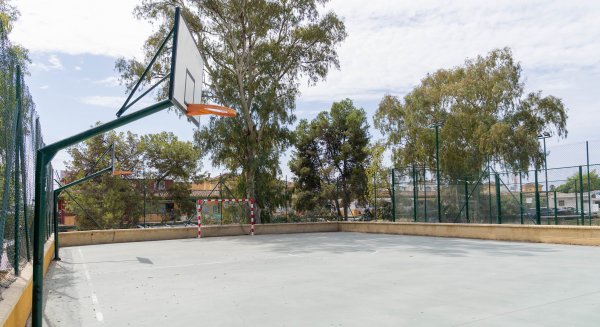El Ayuntamiento de Estepona ampliará su red de instalaciones deportivas gratuitas con dos nuevas pistas de pádel en Nueva Atalaya