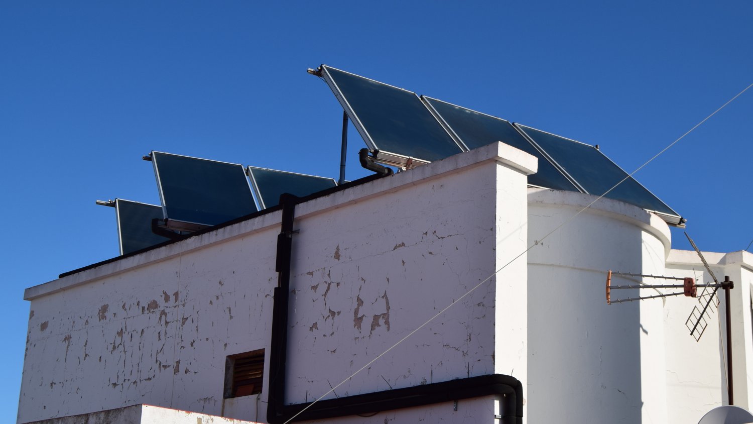 Abierto el plazo para la adhesión de entidades colaboradoras del programa de mejora energética para hogares vulnerables de la Junta