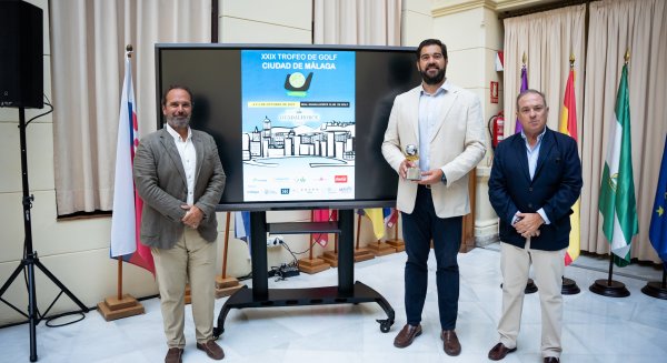 El Ayuntamiento presenta el XXIX Trofeo de Golf 'Ciudad de Málaga', que se celebrará en el Real Guadalhorce Club de Golf
