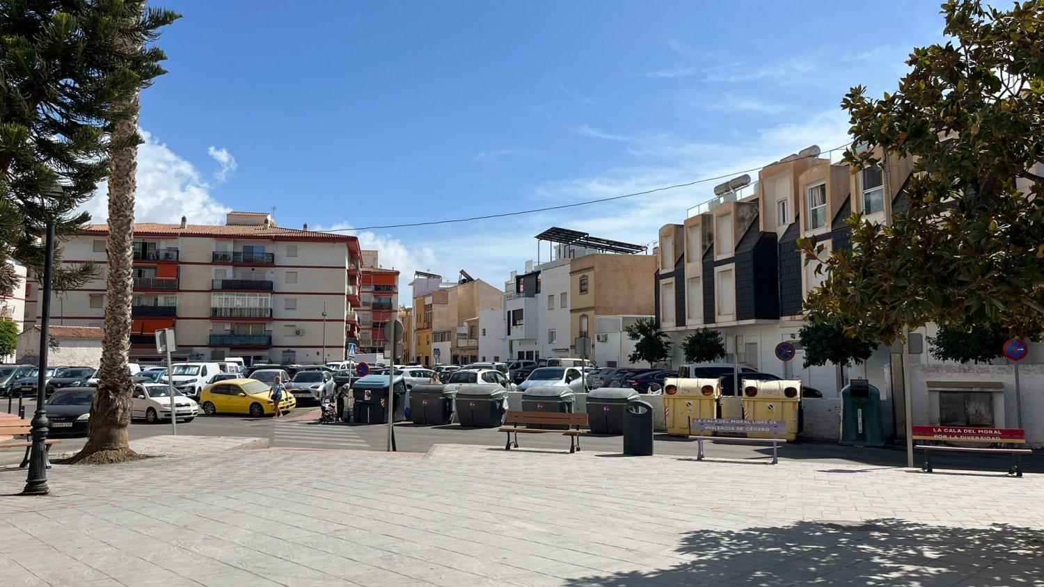 El Ayuntamiento de Rincón de la Victoria avanza en el nuevo aparcamiento público de La Cala del Moral
