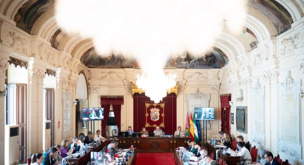 El Pleno aprueba una modificación presupuestaria para destinar más de 16,8 millones de euros a movilidad sostenible y a acción social, entre otras