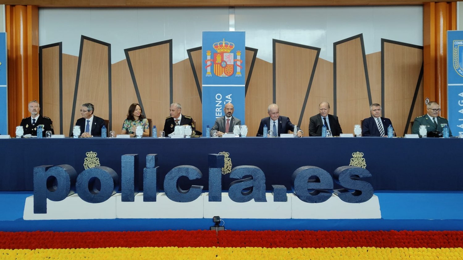 Javier Salas destaca el valor de los casi 4.000 efectivos que componen la Policía Nacional en Málaga en el Día de la Policía