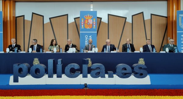 Javier Salas destaca el valor de los casi 4.000 efectivos que componen la Policía Nacional en Málaga en el Día de la Policía