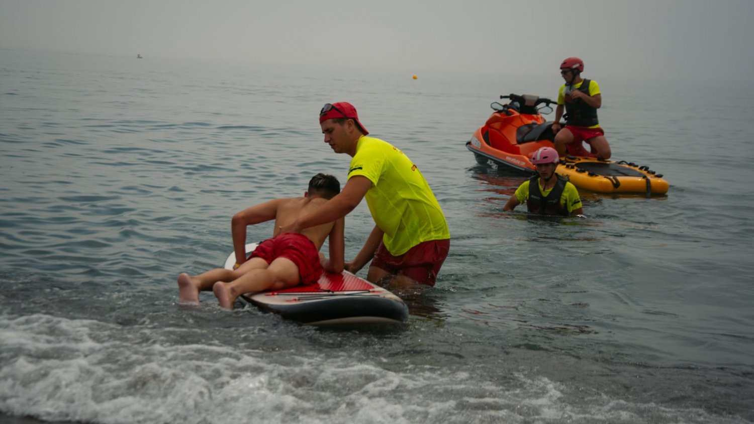 El dispositivo de salvamento de playas finaliza sin víctimas en Torremolinos con 692 incidencias a lo largo del verano