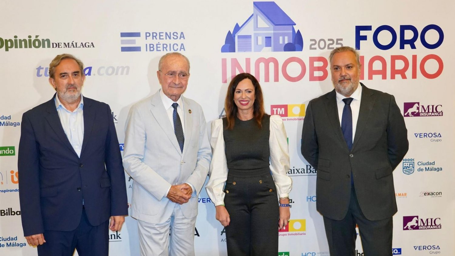 El proyecto de urbanización de los suelos de Lagar de Oliveros estará finalizado a principios de año