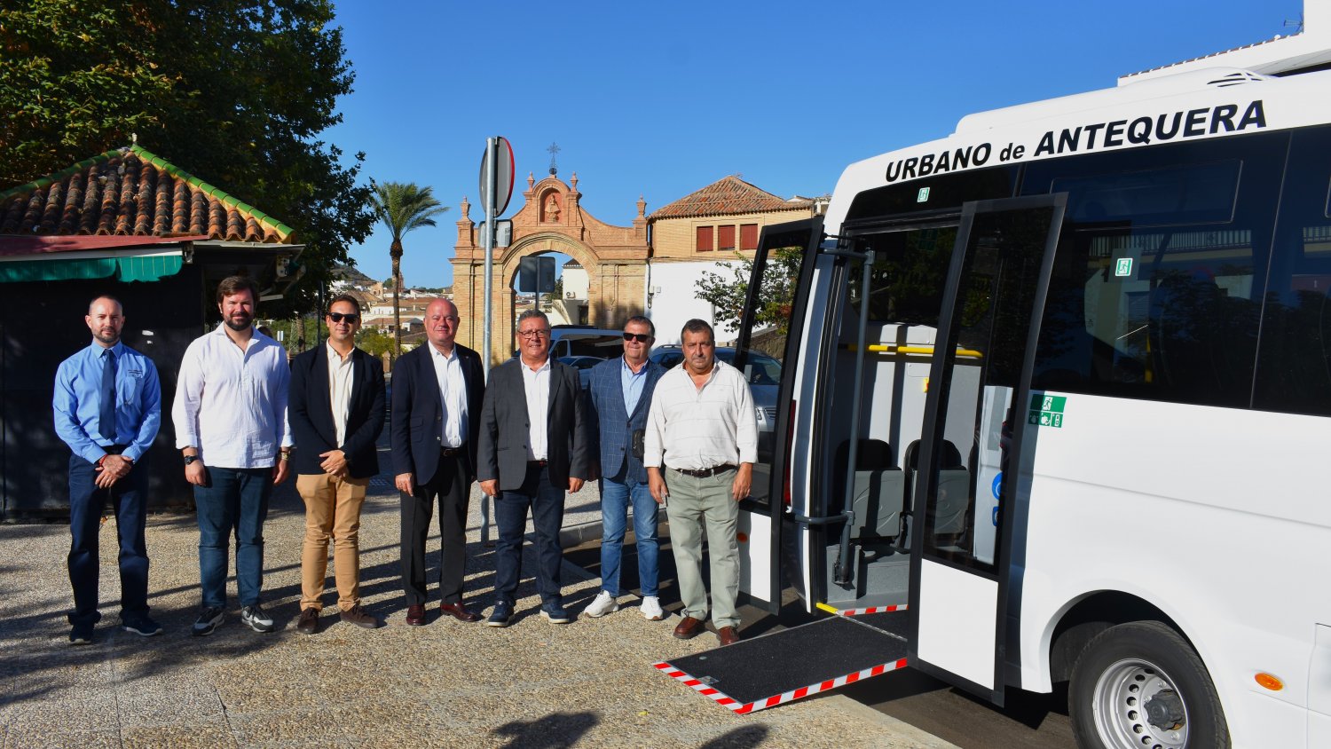 Antequera refuerza el servicio de transporte urbano con la incorporación de un nuevo vehículo para la Línea 2