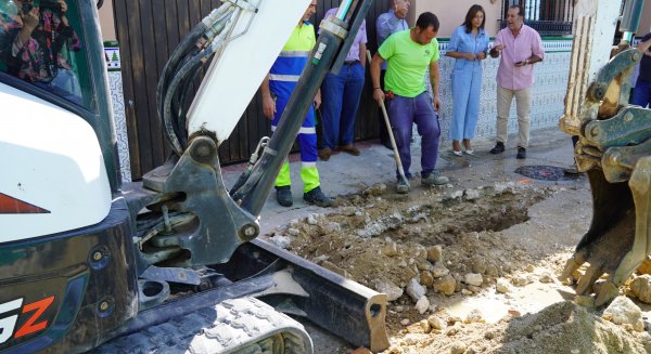 El Ayuntamiento de Ronda invertirá 100.000 euros en mejorar las calles Larga y Pirineos y la plaza Virgen del Prado